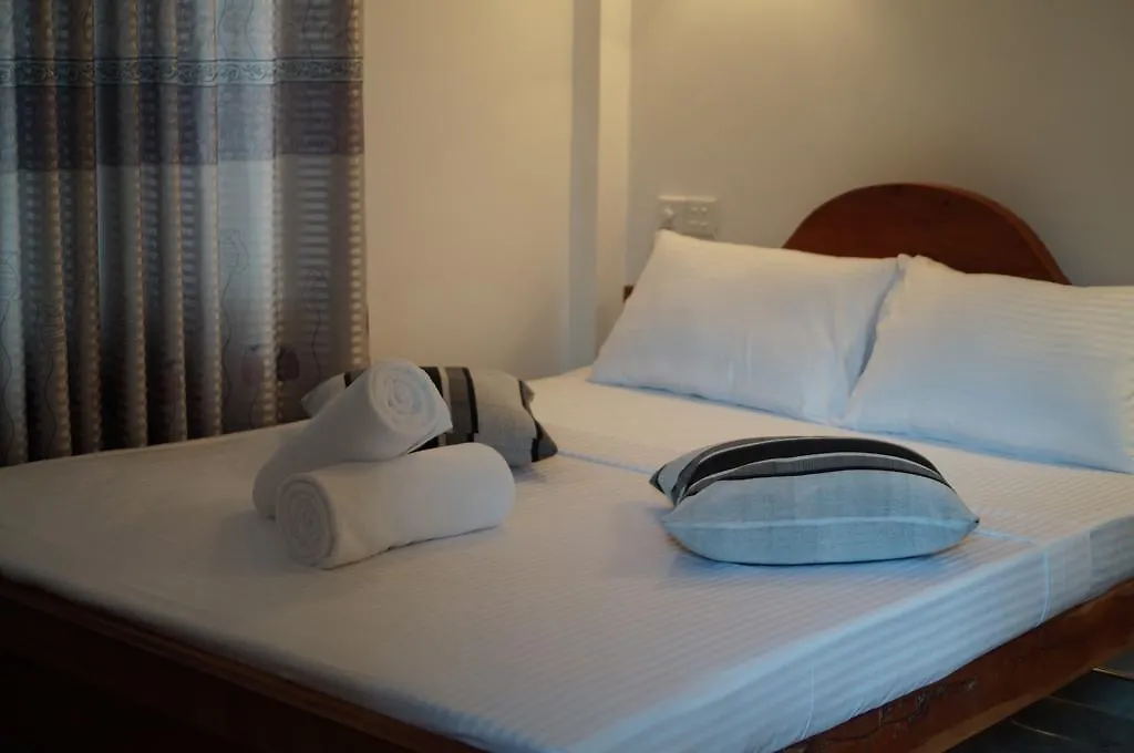 Yoho Aradhana Holiday Home Negombo Sri Lanka
